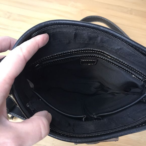 CHAPS Boho Western Country Woven Synthetic Leather Purse Crossbody - Picture 5 of 11